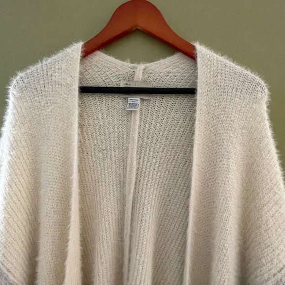 Saturday Sunday Anthropologie Women OS Fuzzy Knit Open Cardigan Poncho Cozy - Picture 5 of 10
